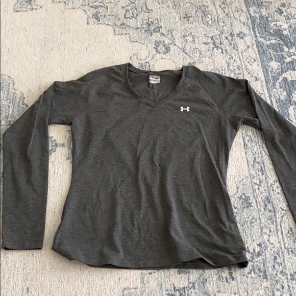 Under Armour long sleeve top - Picture 1 of 3